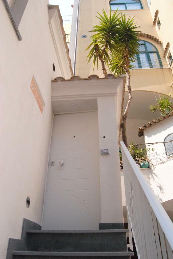 Apartamento Scirocco - Amazing Flat With Terrace In The Center Amalfi Exterior foto